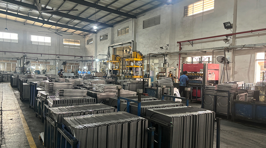 東南亞訂單再創(chuàng)新高：金環(huán)電器高效交付12個柜滾筒烘干機